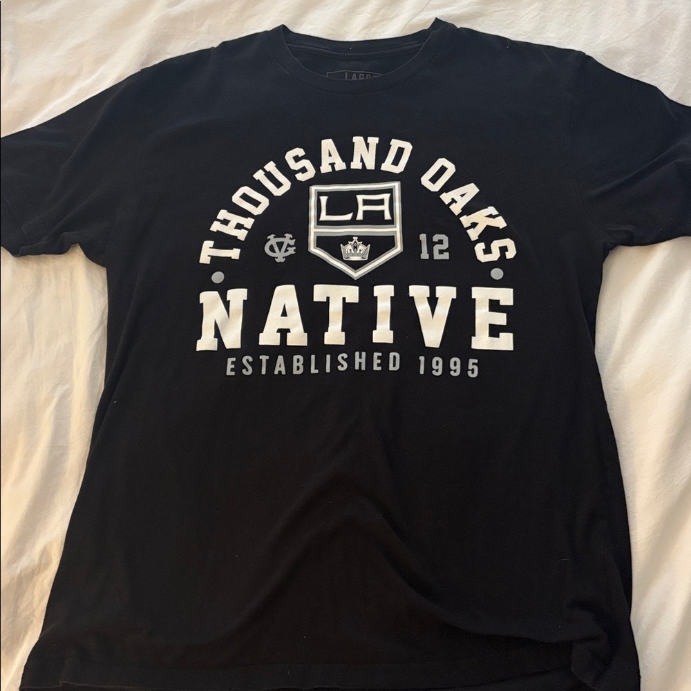 Los Angeles Kings TREVOR MOORE Thousand Oaks Native Shirt/Mini-Bobblehead COMBO - Picture 5 of 13